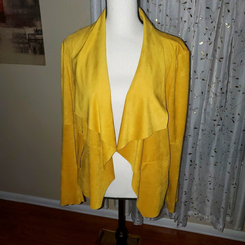 Ladies suede look zippered short waist jacket